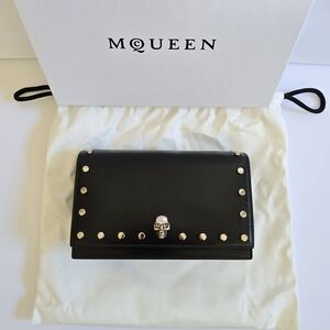 Alexander McQueen Skull Leather Crossbody Black
